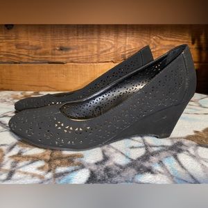 2 inch close toe high heels